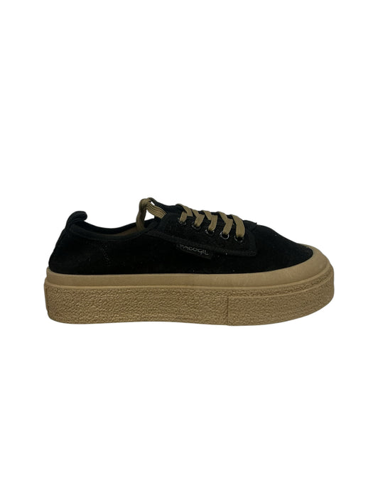 Tenis