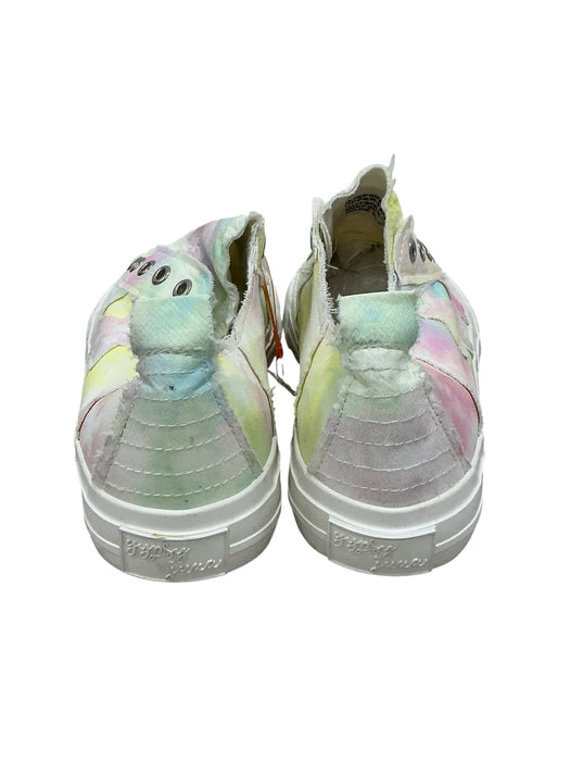 Tenis 8.5