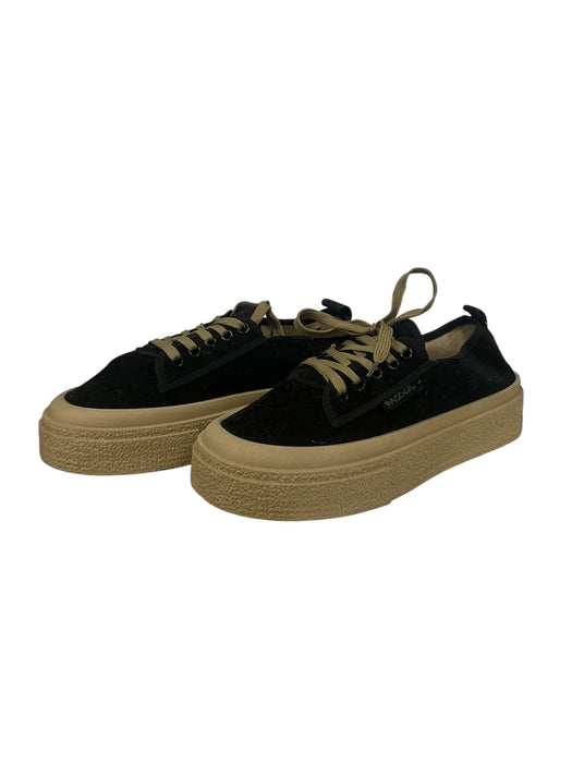 Tenis