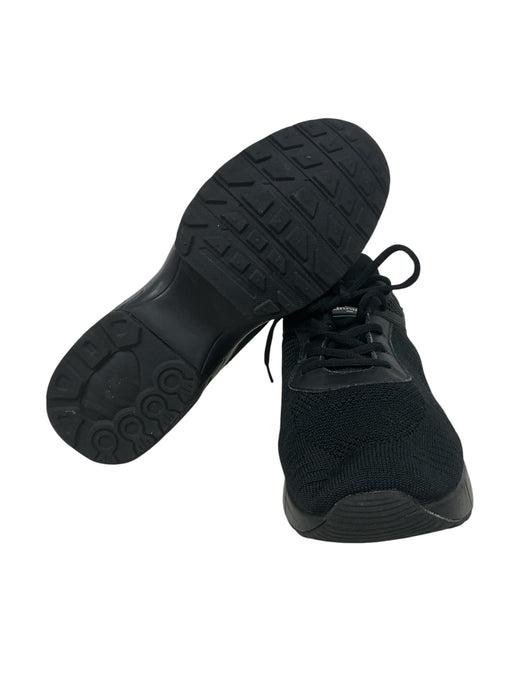Tenis