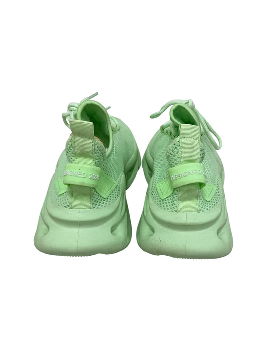 Tenis