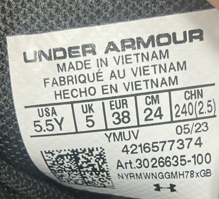 Tenis para niñ@  5.5Y (UNDER ARMOUR)