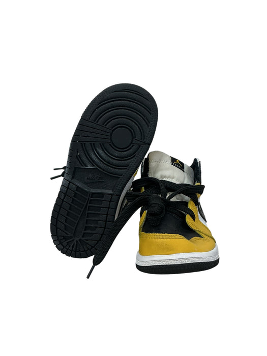 Tenis para niño 9C (JORDAN)