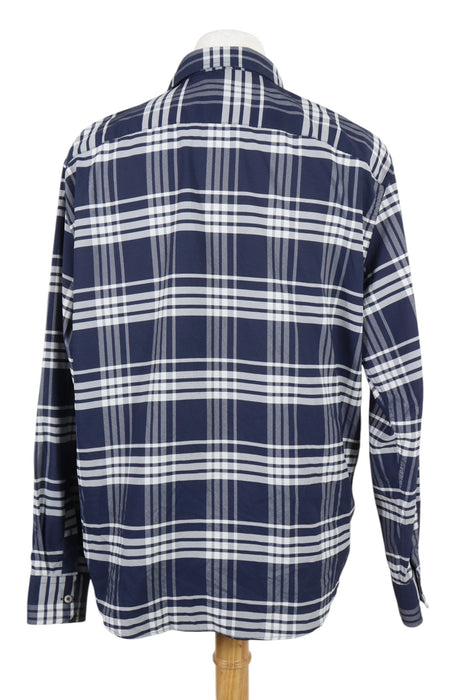 Camisa  XL (UNTUCKIT)