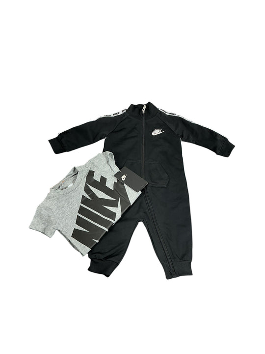 Conjunto para bebé 6M (NIKE)