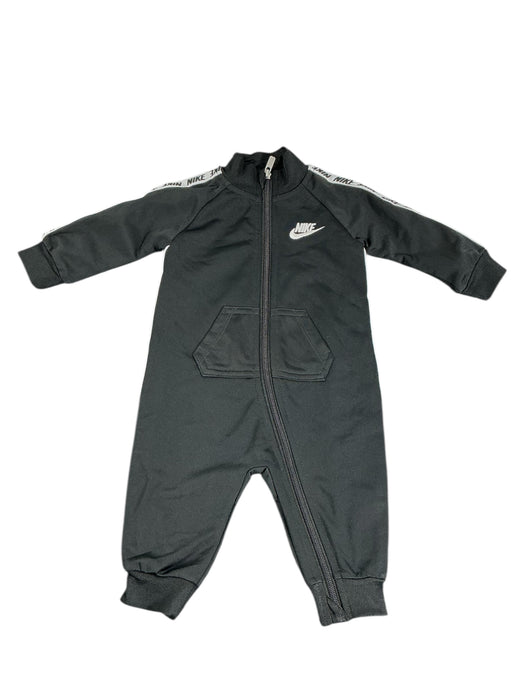 Conjunto para bebé 6M (NIKE)