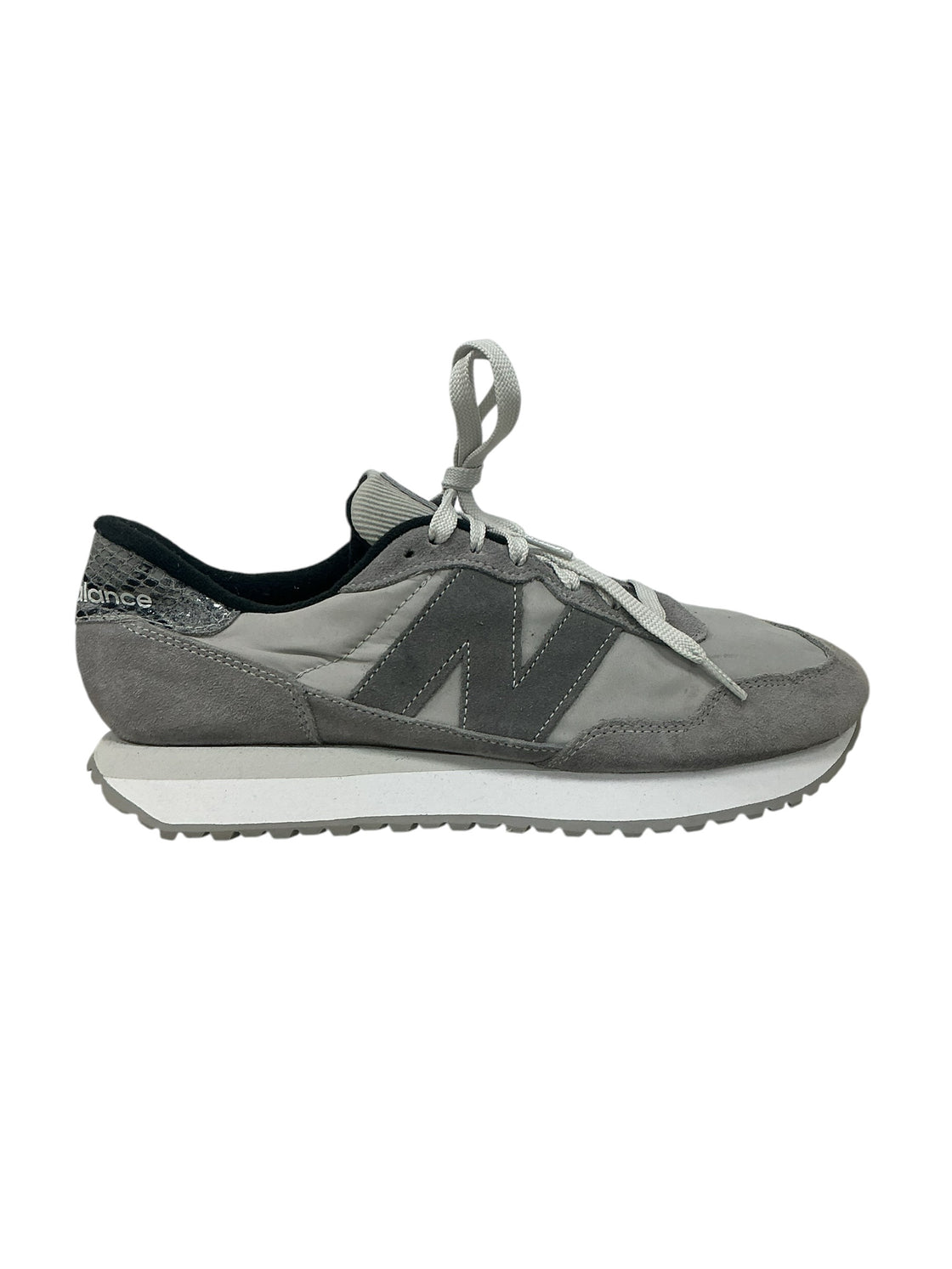 Tenis 10.5 (NEW BALANCE)