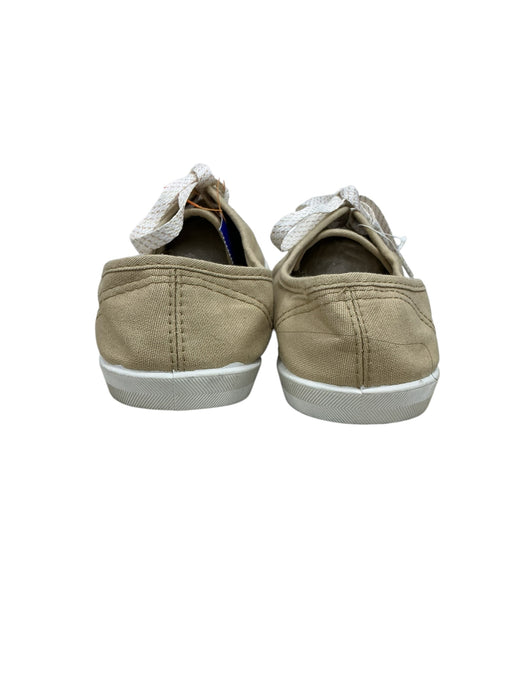 Tenis 8