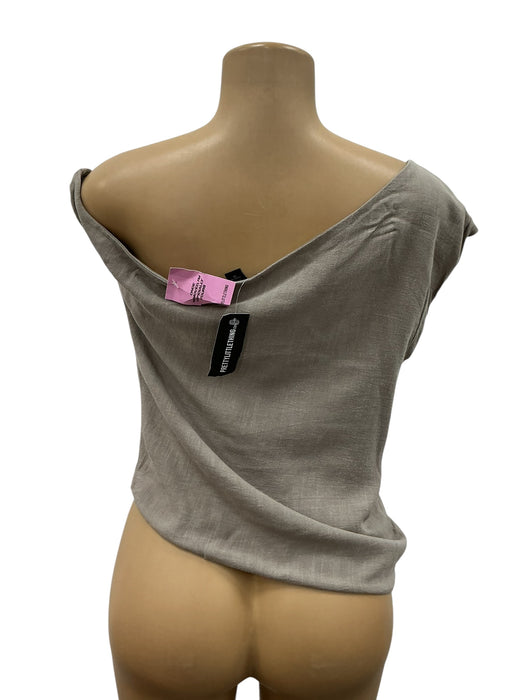Blusa 8 (PRETTYLITTLETHING)