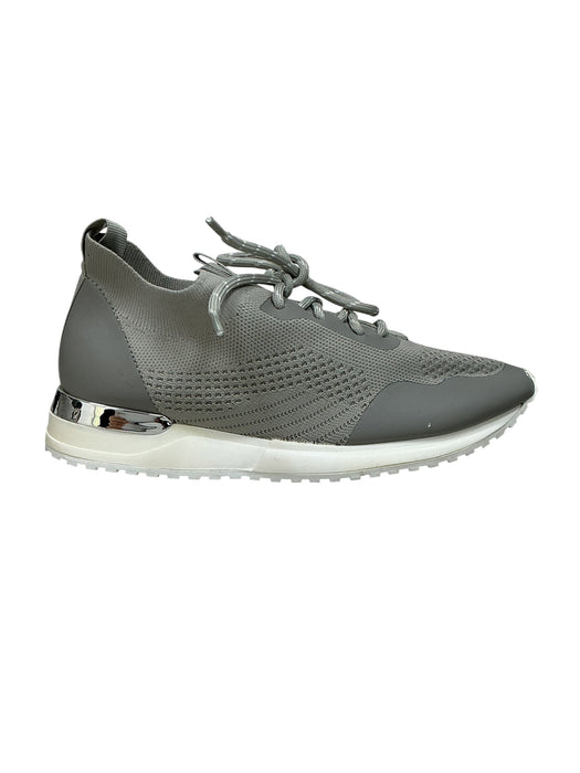 Tenis