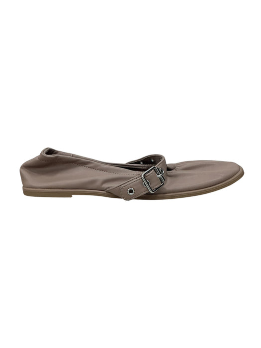 Zapato 8 (OLD NAVY)