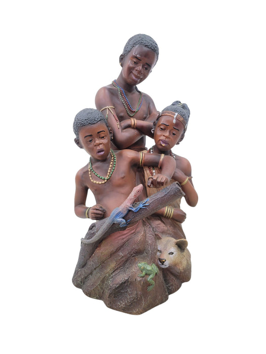 Figura decorativa de familia, vista posterior