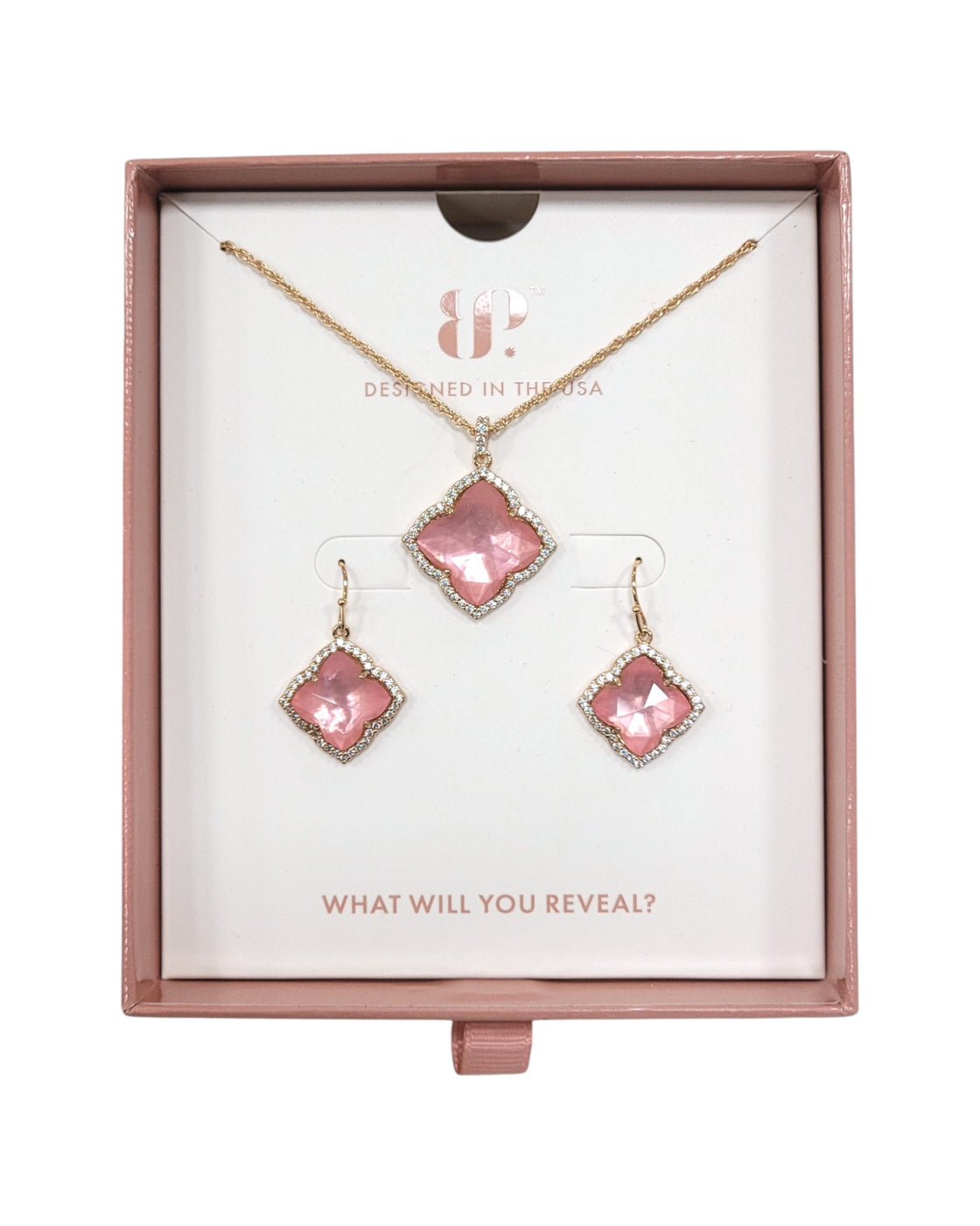 Set de collar y aretes de fantasía