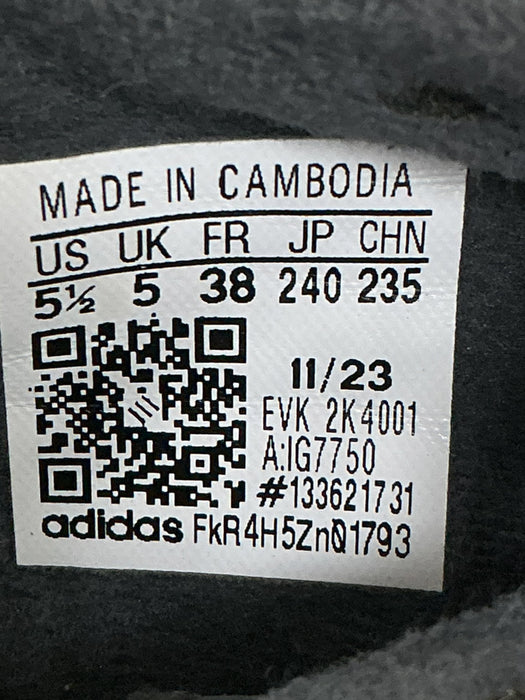 Tenis 5.5 (ADIDAS)