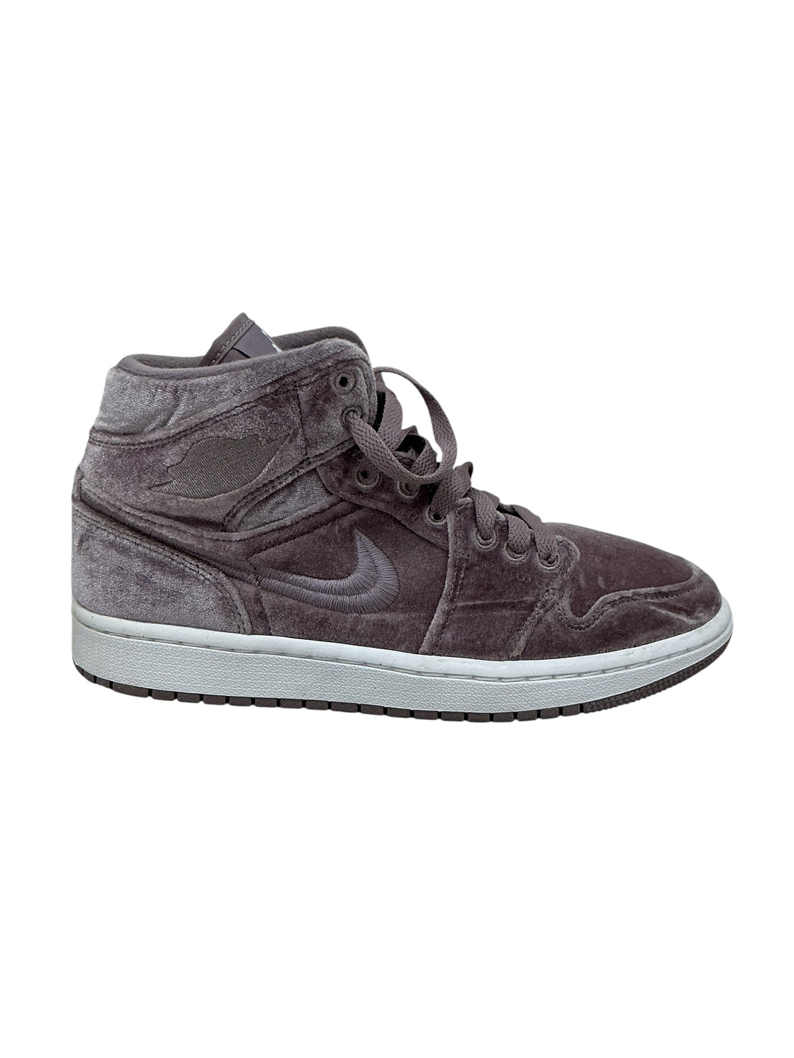 Bota 7.5 (JORDAN)