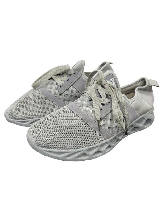 Tenis