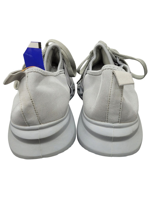 Tenis