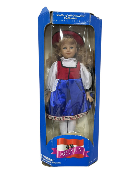 Muñeca (DOLLS OF ALL NATION)
