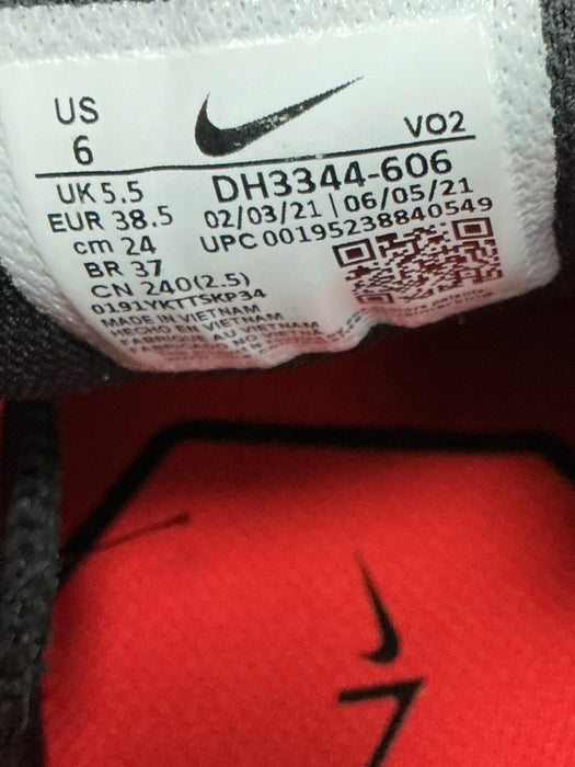 Tenis 6 (NIKE)