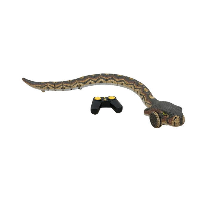 Serpiente con Control Remoto  (BASS PRO SHOPS)