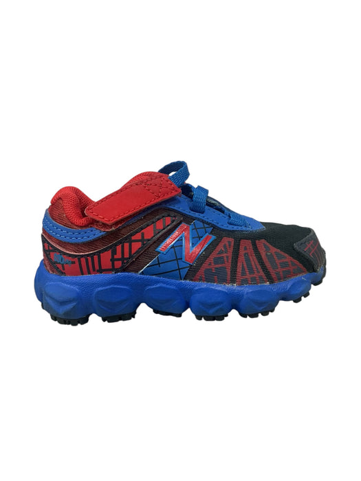 Tenis para niño 4 (NEW BALANCE)