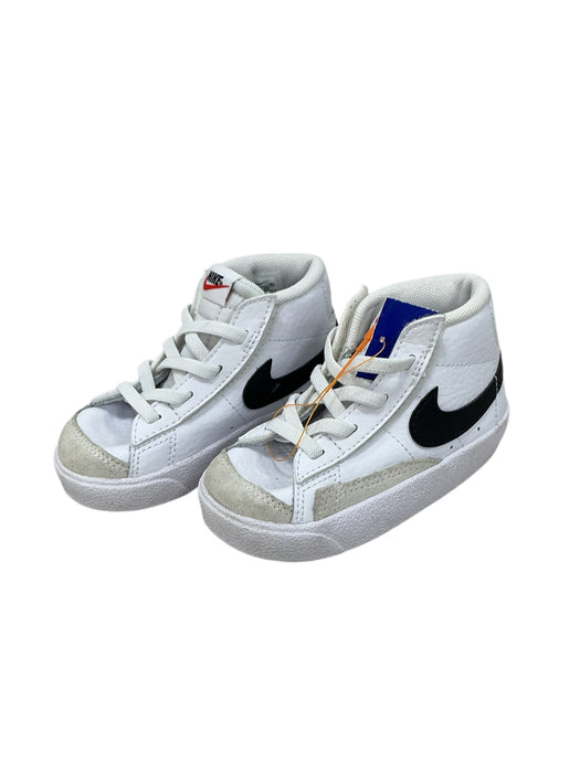 Tenis para bebé 6C (NIKE)