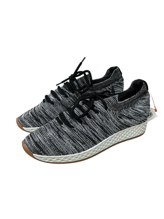 Tenis 7.5