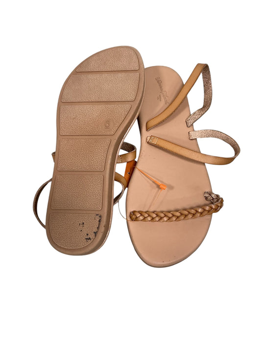 Sandalia 6 (UNIVERSAL TREAD)