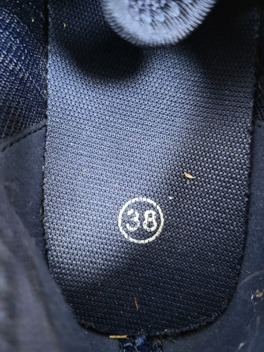 Tenis