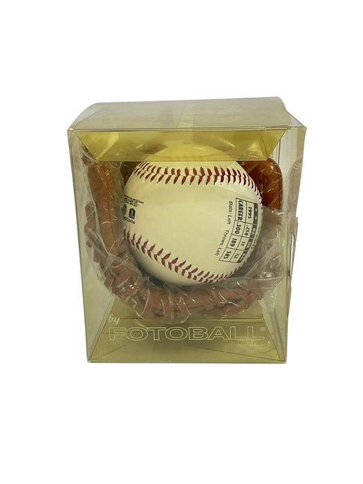 Guante y pelota de beisbol
