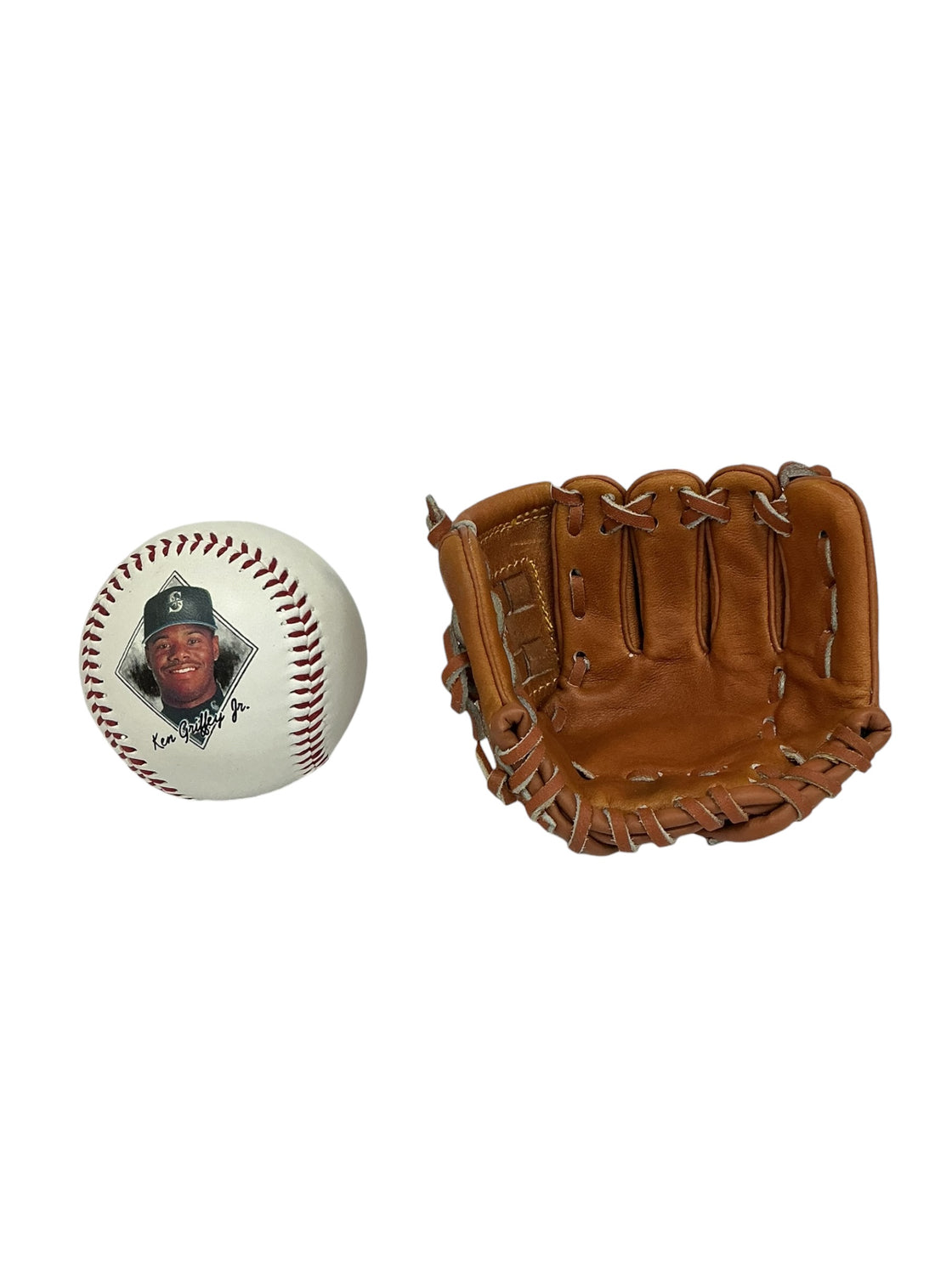 Guante y pelota de beisbol