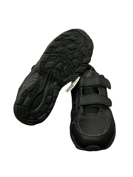 Tenis 8.5