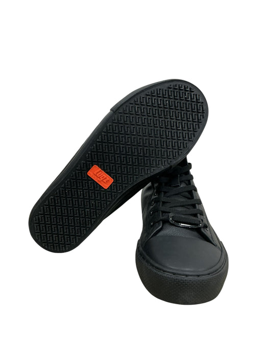 Tenis 8.5