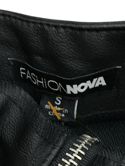 Falda S (FASHION NOVA)