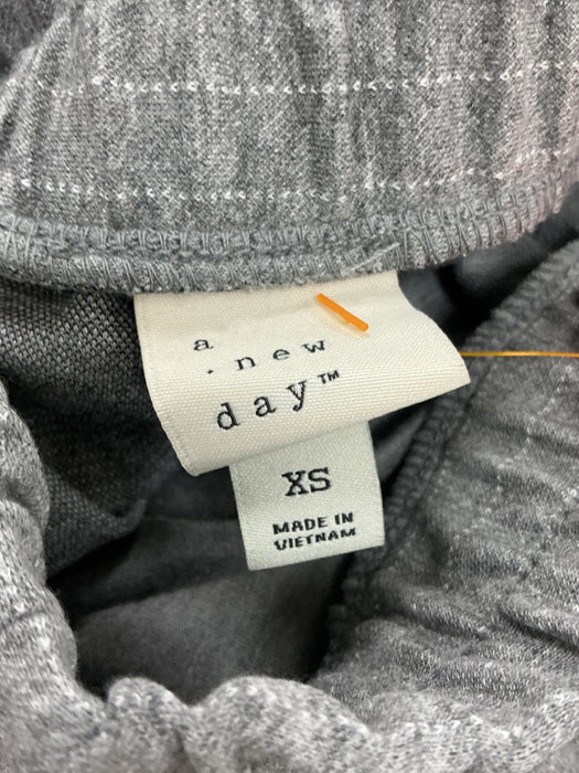 Pantalón XS (A NEW DAY)
