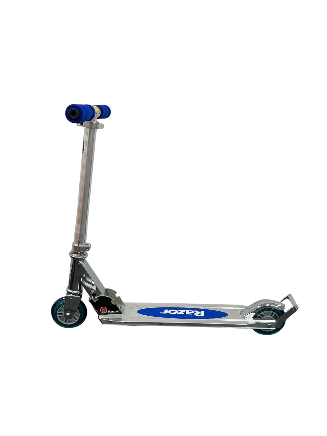 Monopatín (RAZOR)