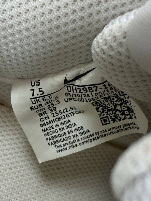 Tenis 7.5 (NIKE)