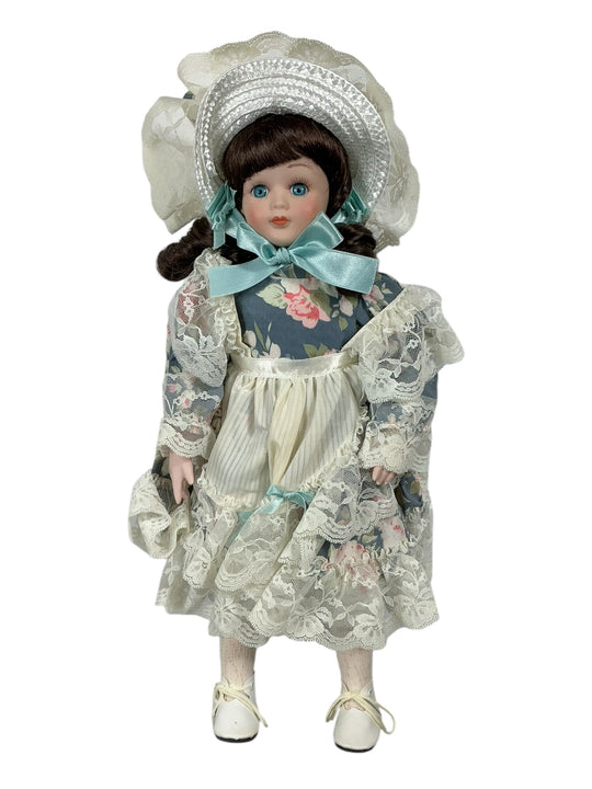 Emily (DECOR & MORE)