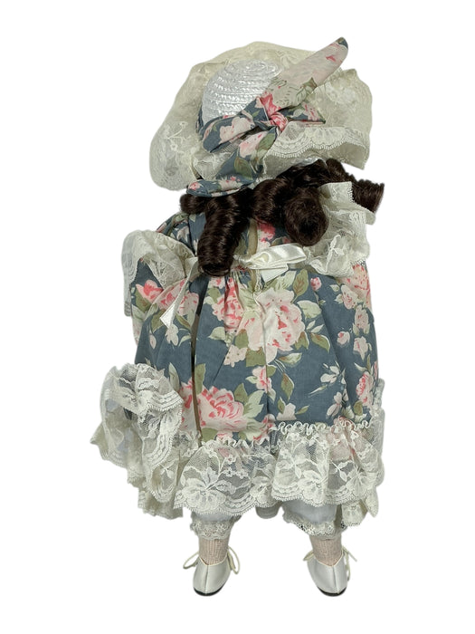 Emily (DECOR & MORE)