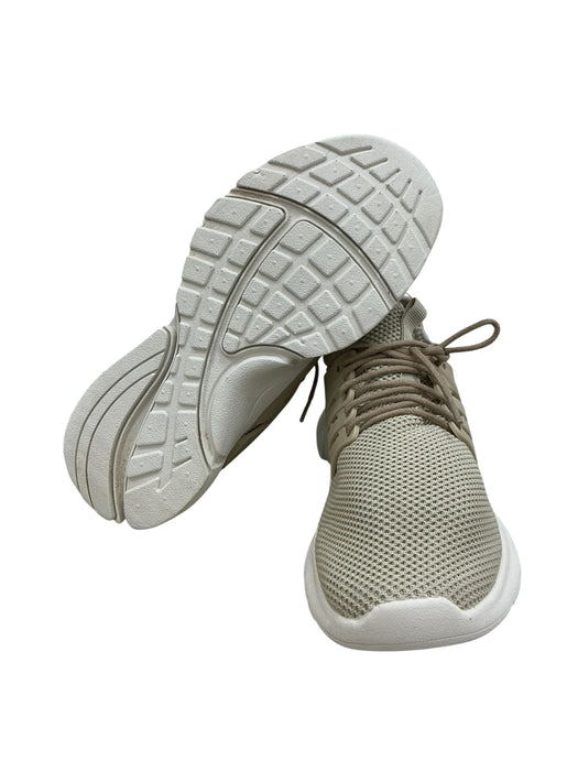 Tenis