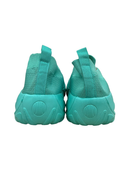 Tenis