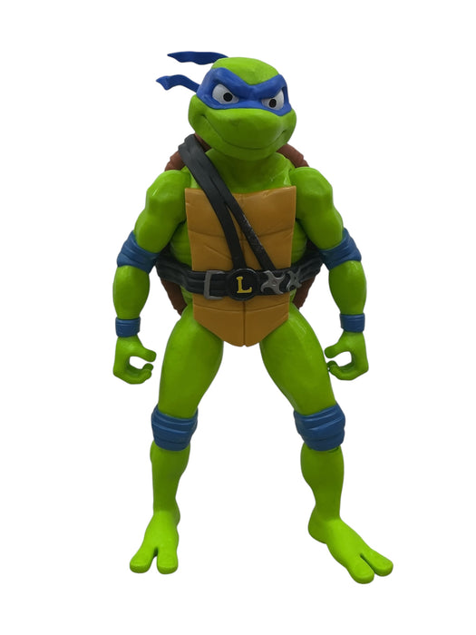 Leonardo (PLAYMATES)