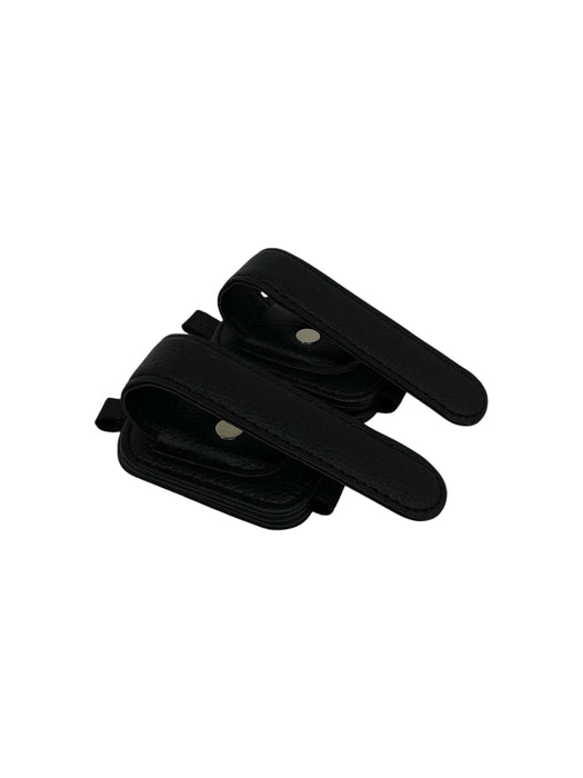 Clip para gafas de sol (SNUG SHADES)