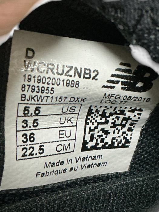 Tenis 5.5 (NEW BALANCE)