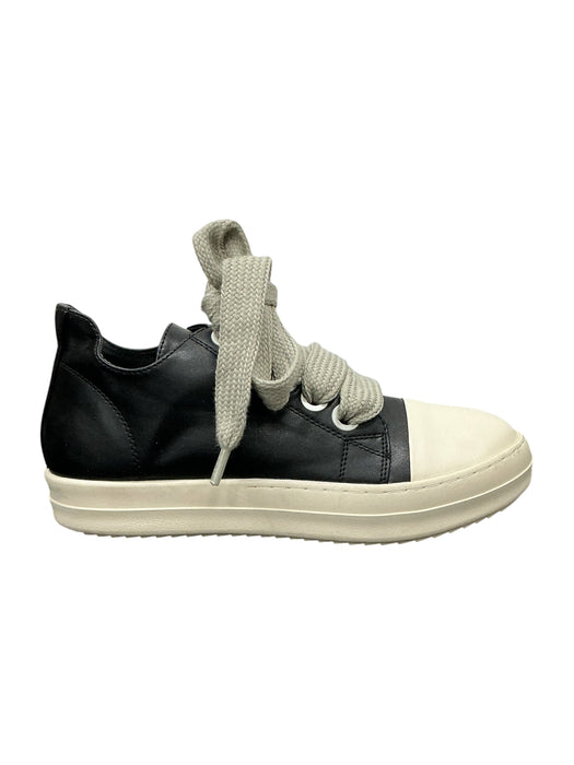 Tenis