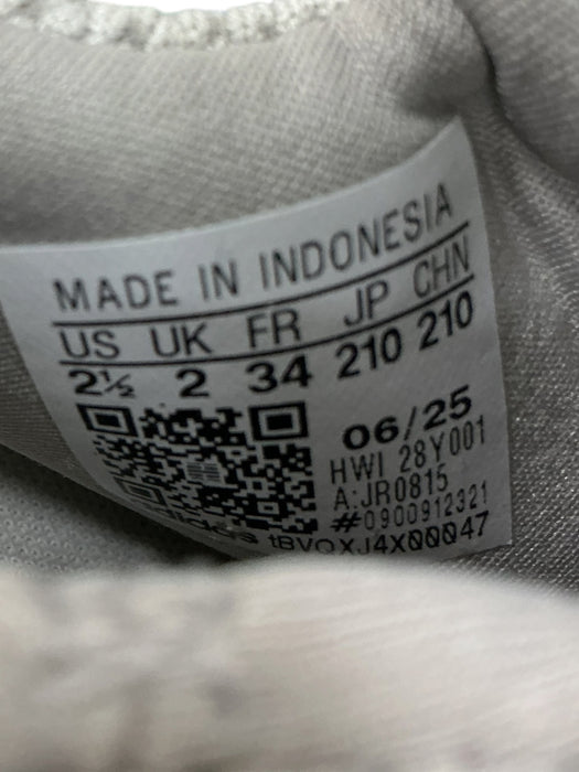 Tenis 2.5Y (ADIDAS)