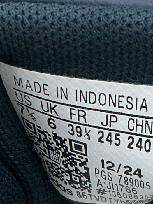 Tenis 7.5 (ADIDAS)