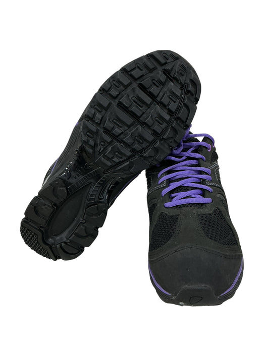 Tenis 8.5