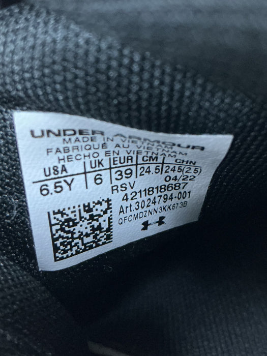 Tenis 6.5Y (UNDER ARMOUR)