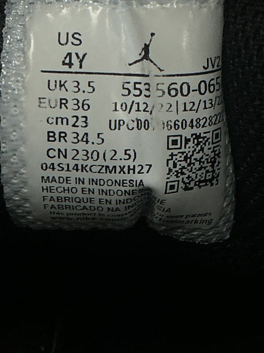 Tenis 4Y (NIKE)